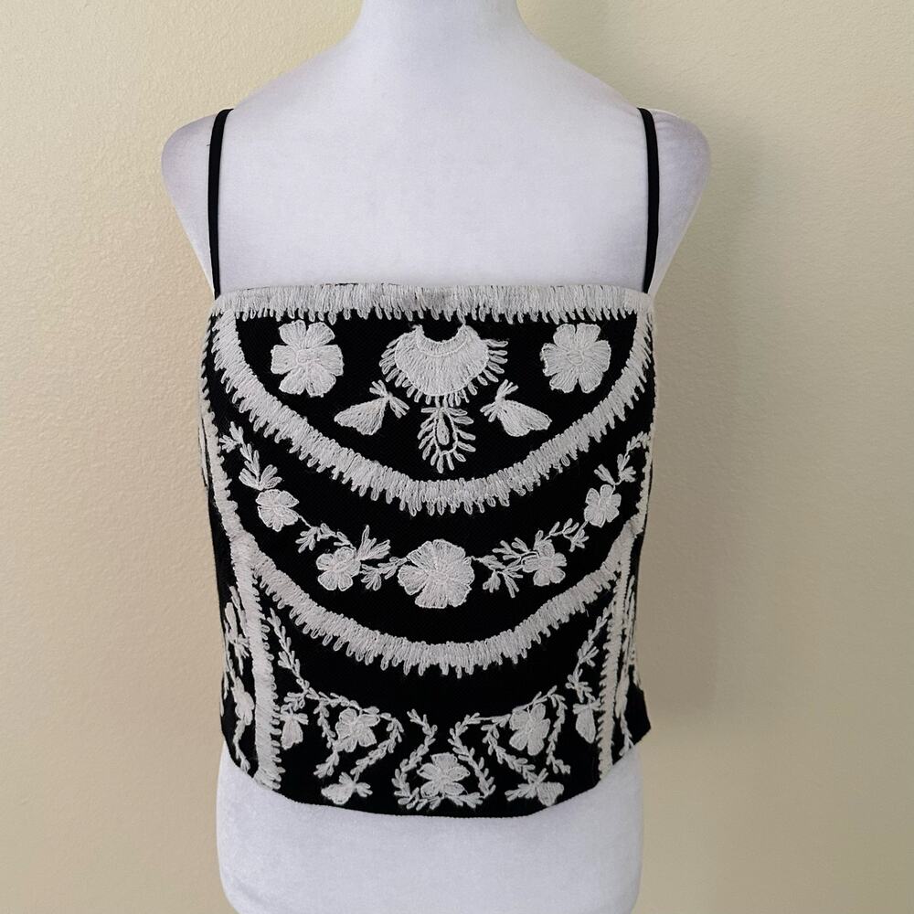 Lauren Ralph Lauren BLK/WHT Embroidered Cropped Sleeveless Blouse Size 18 NWT - Picture 8 of 8